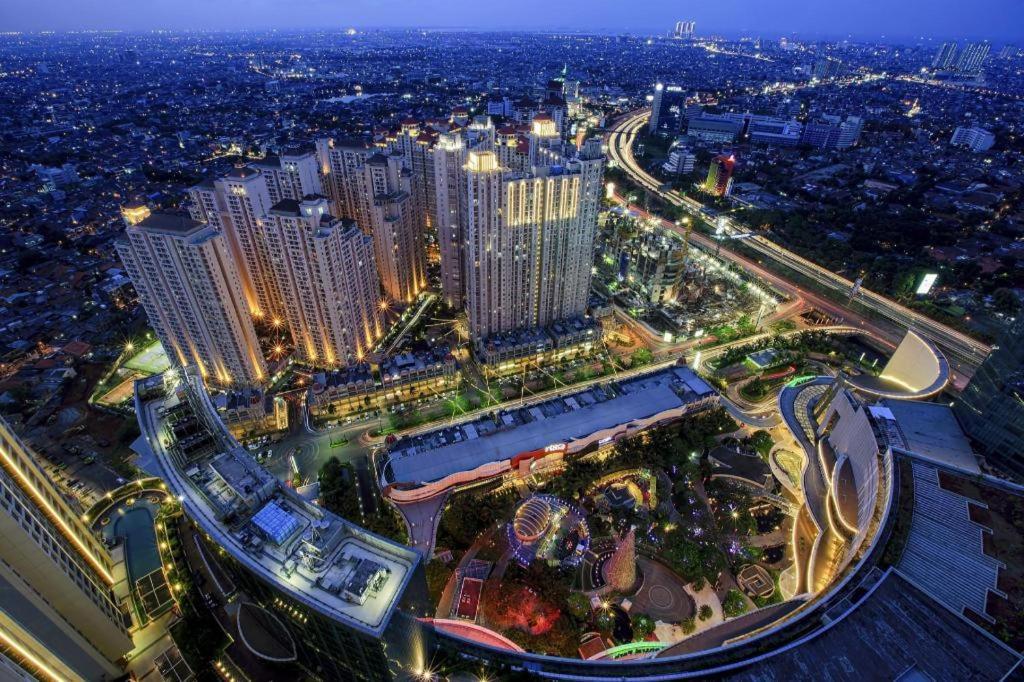 Hotel 88 Grogol By Wh Jakarta Buitenkant foto