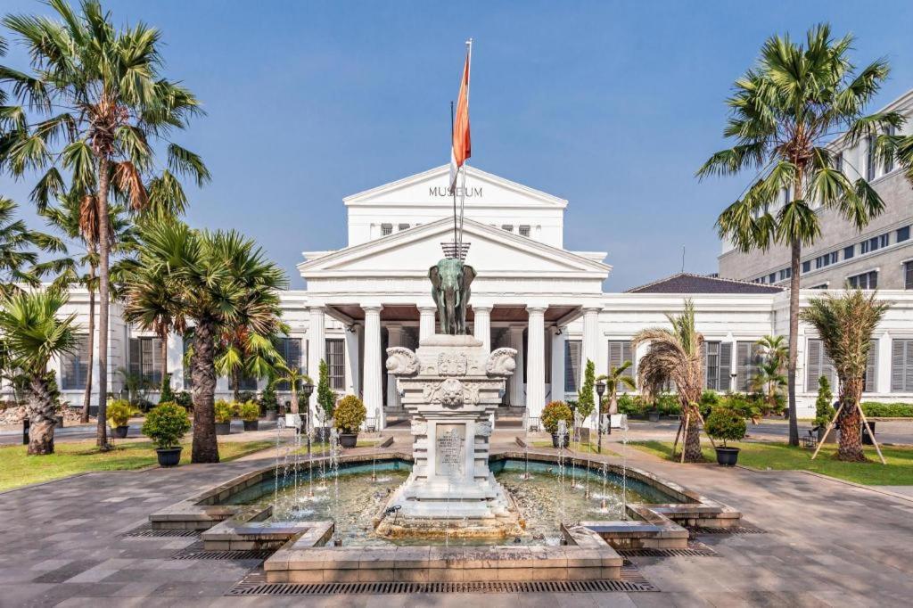 Hotel 88 Grogol By Wh Jakarta Buitenkant foto